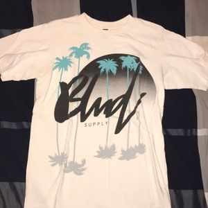 BLVD supply graphic t shirt